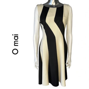 O Mai Sleeveless Colour Block Dress Black Tan Back  Zipper Size Medium